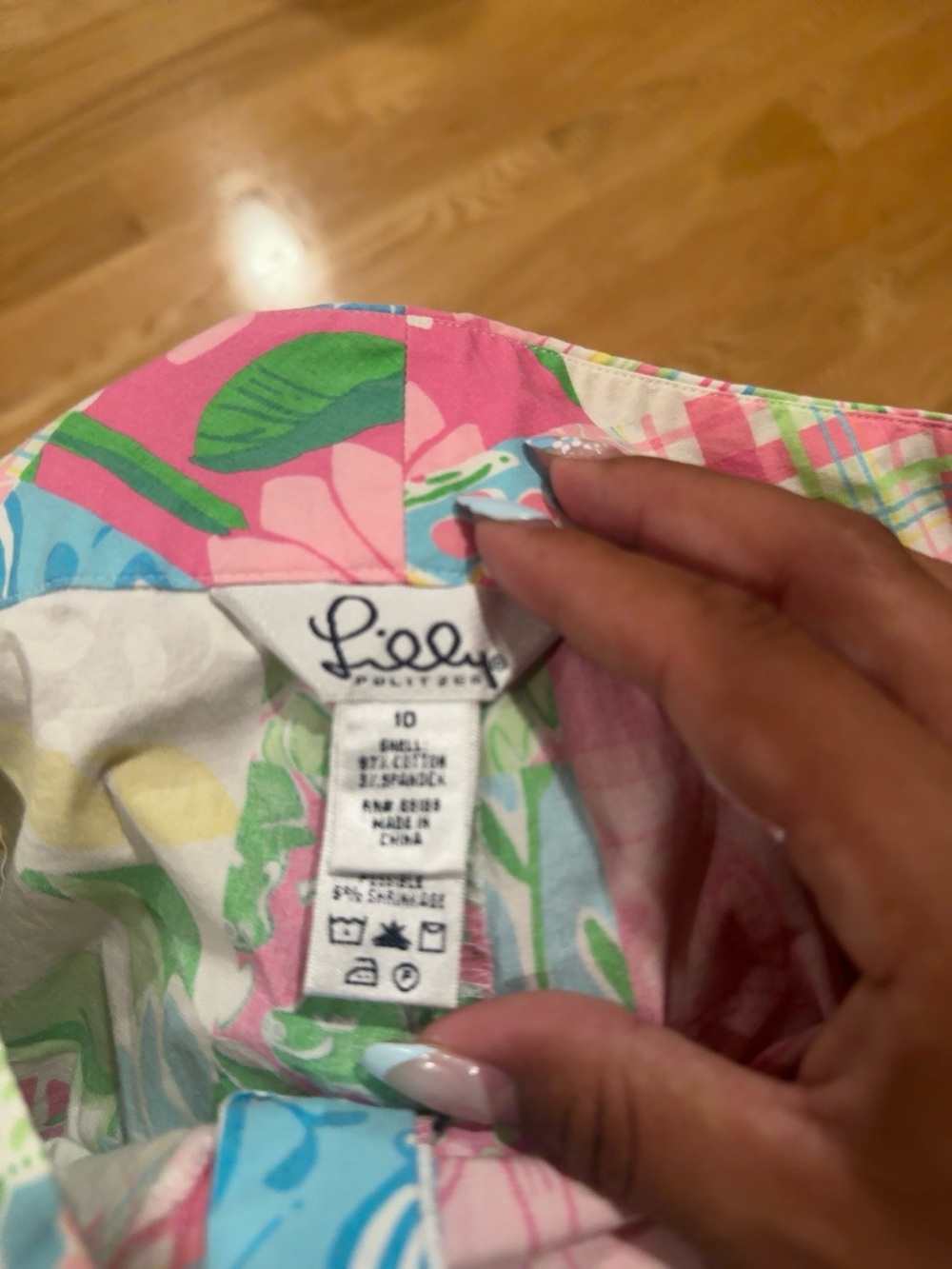 Lilly Pulitzer Patchwork Print Shorts Women’s Size 10 Pink Floral Preppy Resort - Picture 2 of 4
